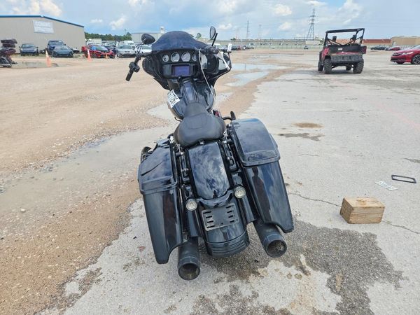 2021 HARLEY-DAVIDSON FL