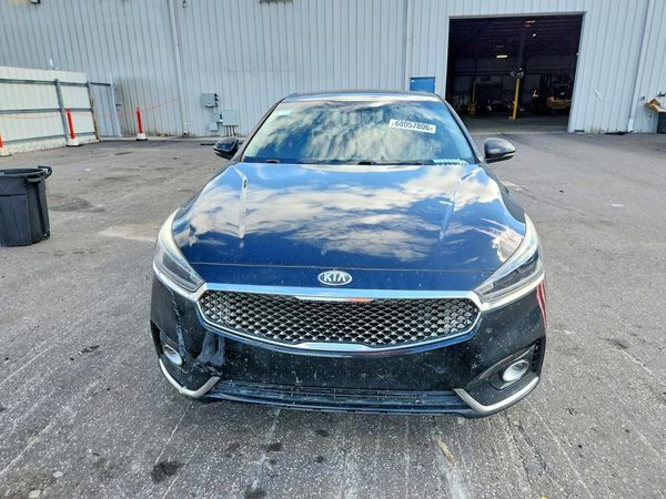 2017 KIA CADENZA