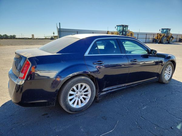 2012 CHRYSLER 300 Base/Limited