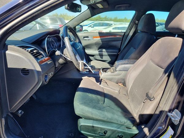 2012 CHRYSLER 300 Base/Limited