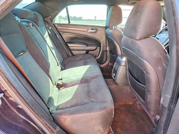 2012 CHRYSLER 300 Base/Limited