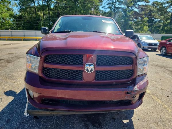2016 RAM 1500 ST