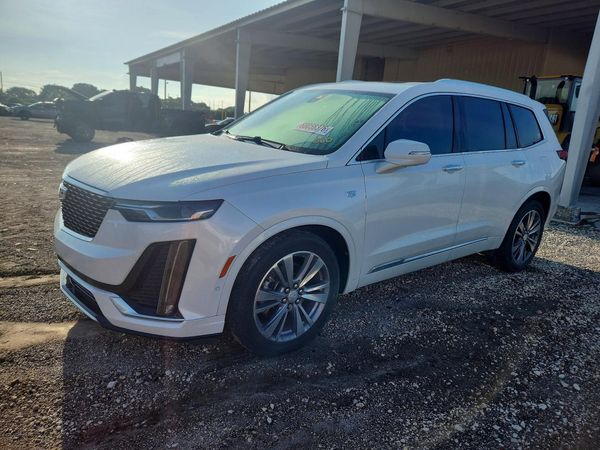 2021 CADILLAC XT6