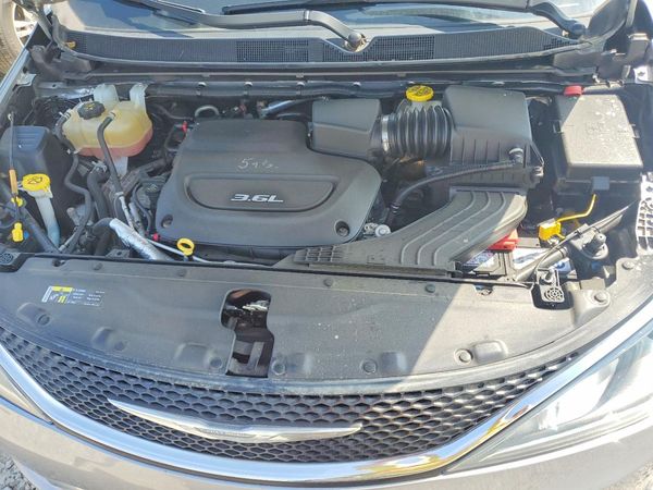2017 CHRYSLER PACIFICA Touring L