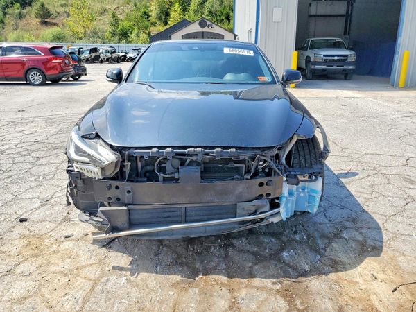 2017 INFINITI Q60