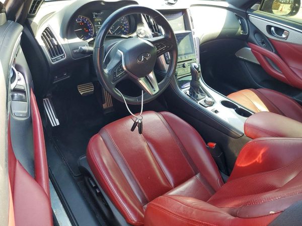 2017 INFINITI Q60