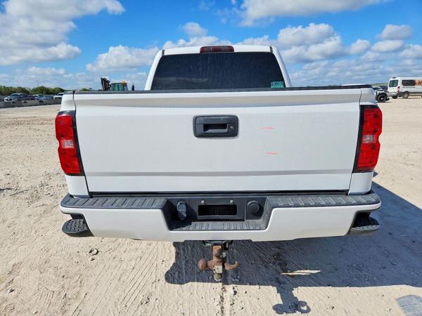 2018 CHEVROLET SILVERADO LT — DIRR