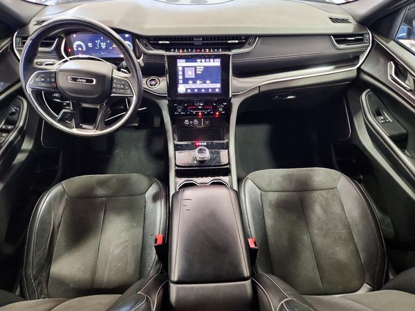 2022 JEEP GRAND CHEROKEE