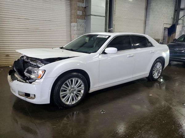 2014 CHRYSLER 300