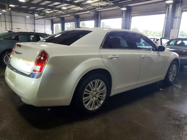 2014 CHRYSLER 300