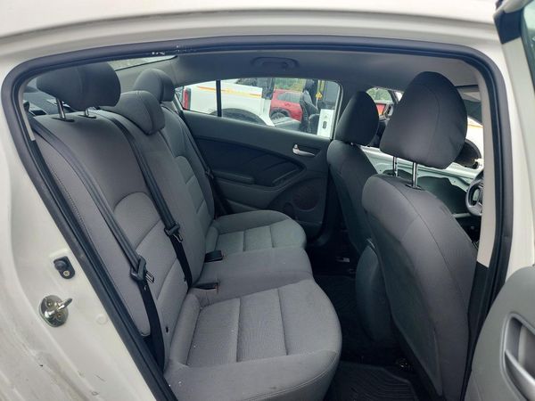 2018 KIA FORTE LX Base