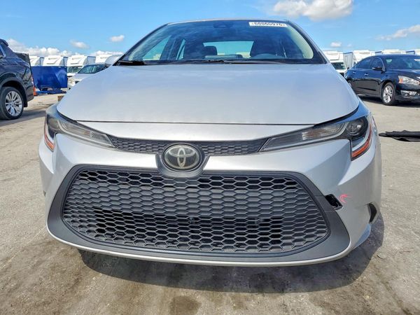 2021 TOYOTA COROLLA