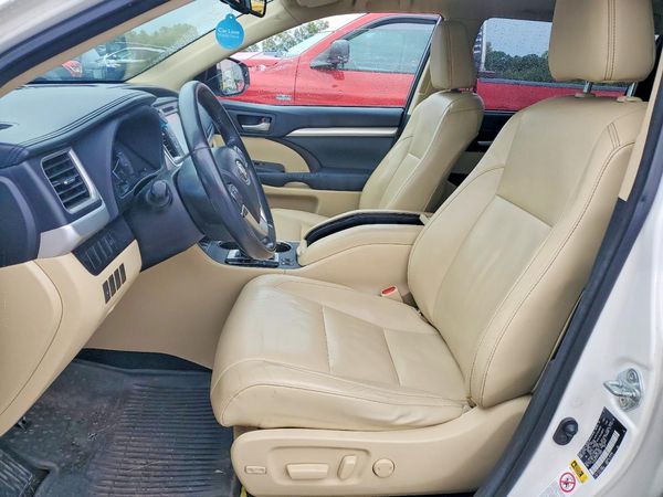 2015 TOYOTA HIGHLANDER Base/Hybrid — DENT