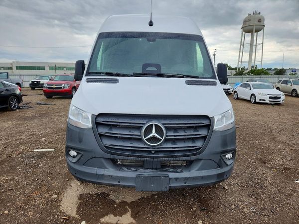 2025 MERCEDES-BENZ SPRINTER