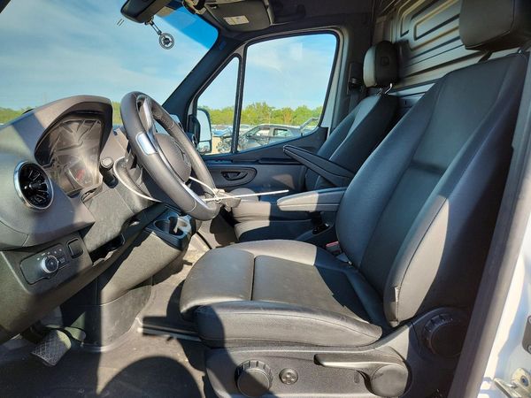 2025 MERCEDES-BENZ SPRINTER
