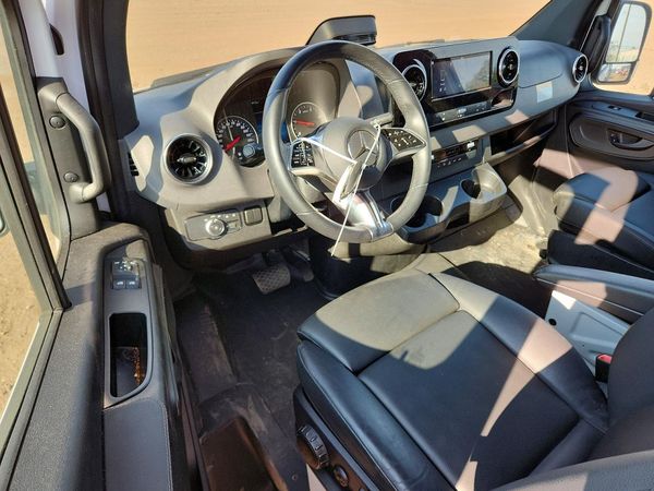 2025 MERCEDES-BENZ SPRINTER