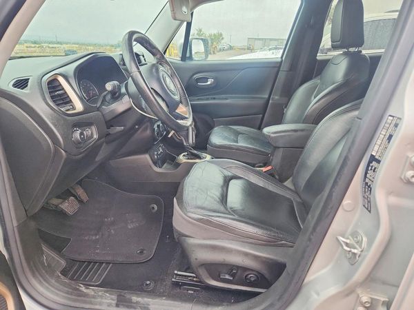 2016 JEEP RENEGADE Limited — DENT