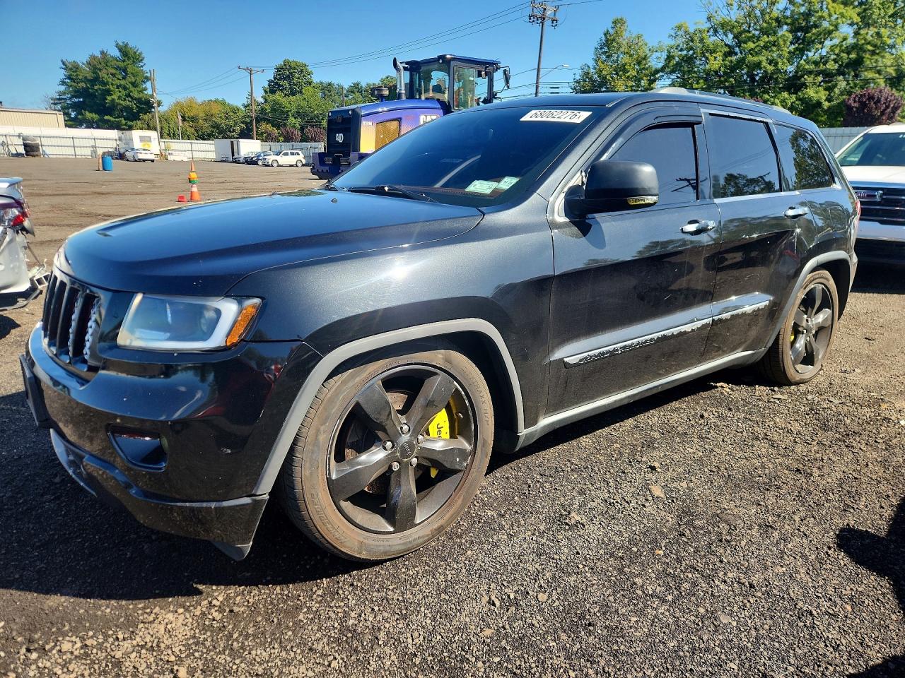 2012 JEEP CHEROKEE Overland — Front 3/4