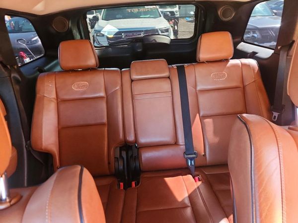 2012 JEEP CHEROKEE Overland — SUVN