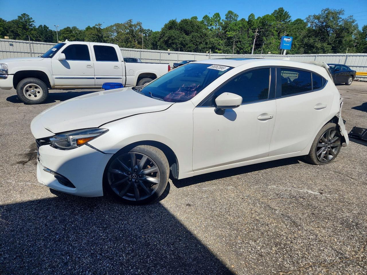 2018 MAZDA 3 Grand Touring — Front 3/4