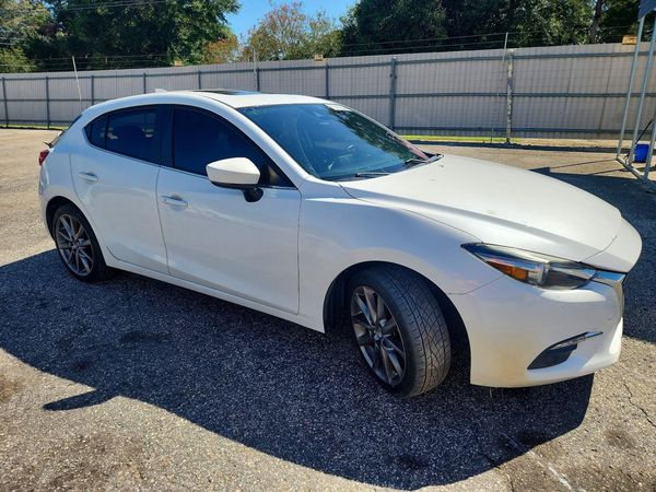 2018 MAZDA 3 Grand Touring — Passenger 3/4