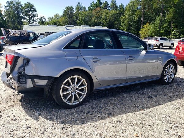 2015 AUDI A4 quattro Premium