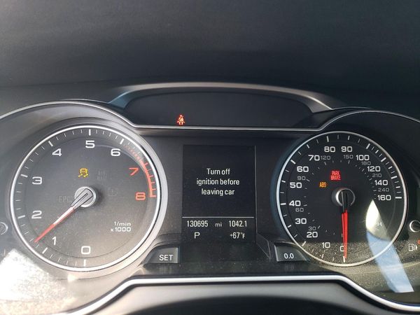 2015 AUDI A4 quattro Premium