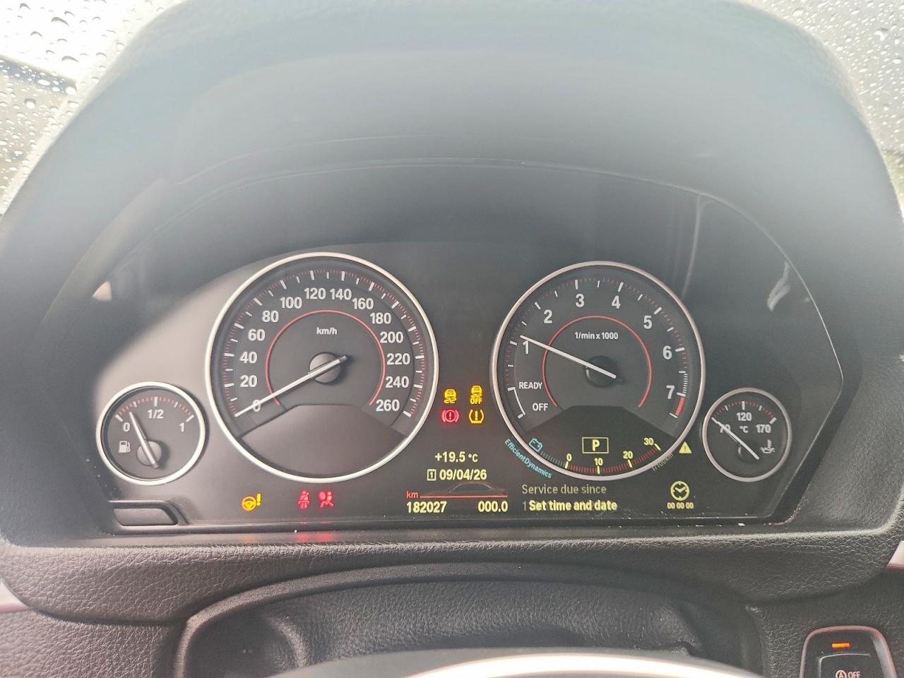 2015 BMW 335 xDrive/xDrive SA — Front 3/4