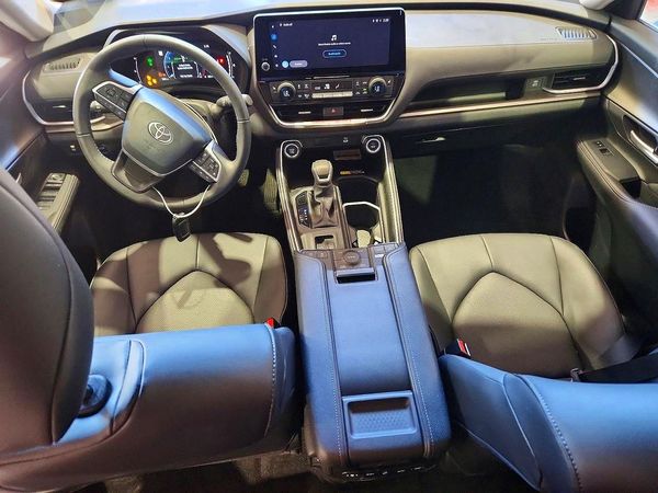 2026 TOYOTA GRAND HIGHLANDER