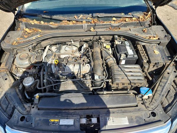 2020 VOLKSWAGEN JETTA S, SE, R-Line — Engine bay