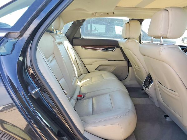 2013 CADILLAC XTS Premium