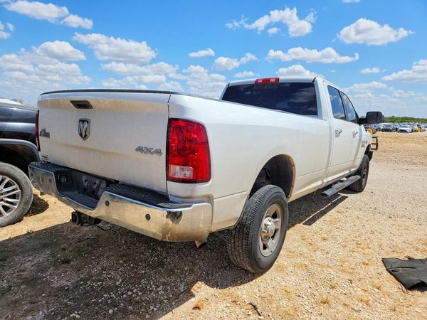 2014 RAM 2500 SLT