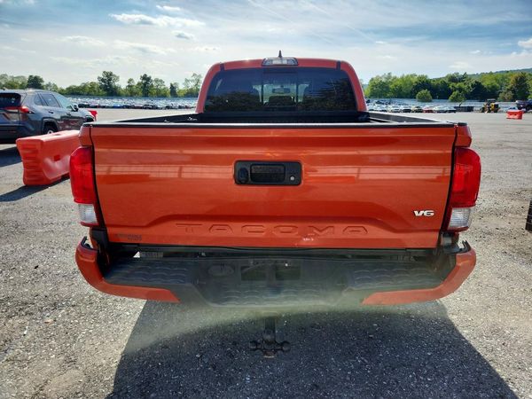 2017 TOYOTA TACOMA