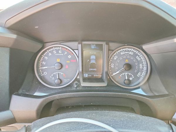 2017 TOYOTA TACOMA