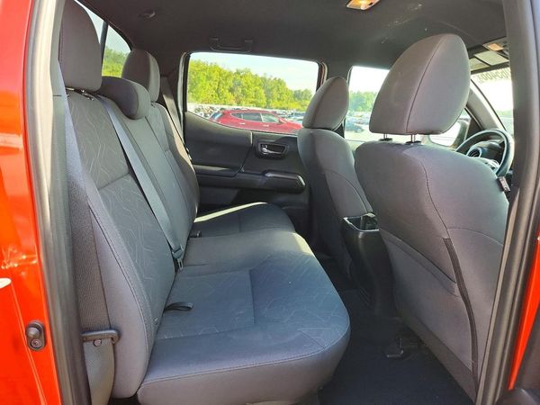 2017 TOYOTA TACOMA