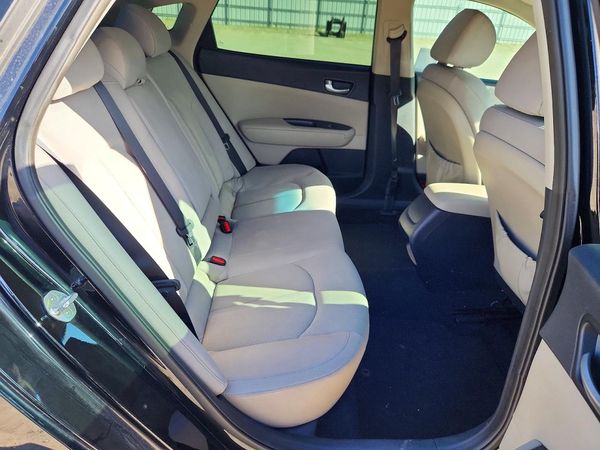 2016 KIA OPTIMA GL