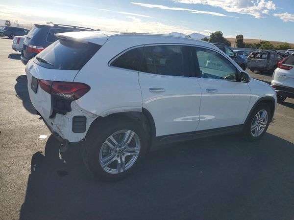 2022 MERCEDES-BENZ GLA GLA250