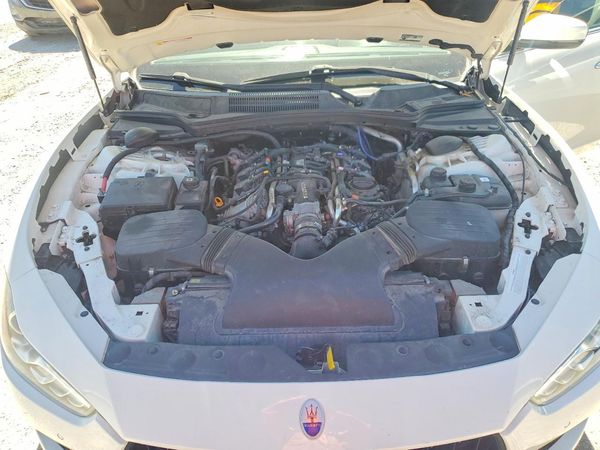 2017 MASERATI GHIBLI — Engine bay