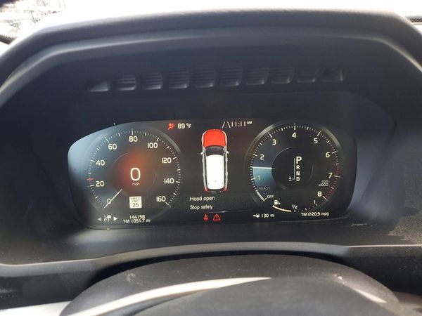 2018 VOLVO XC90 Momentum — ODOM