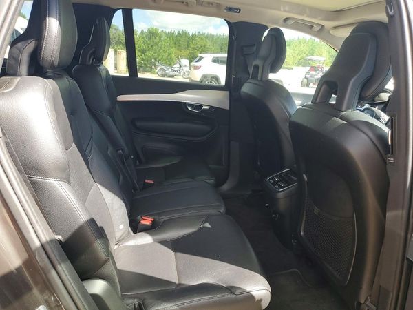 2018 VOLVO XC90 Momentum — PSRS