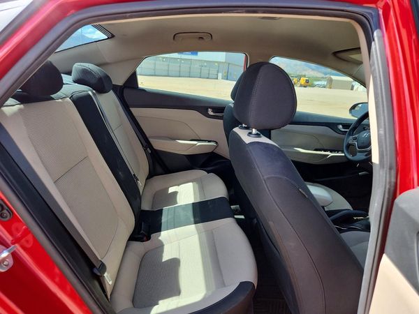 2019 HYUNDAI ACCENT