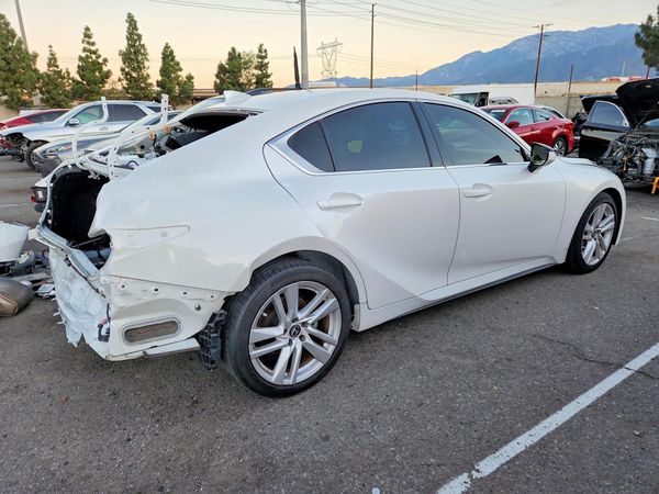 2023 LEXUS IS