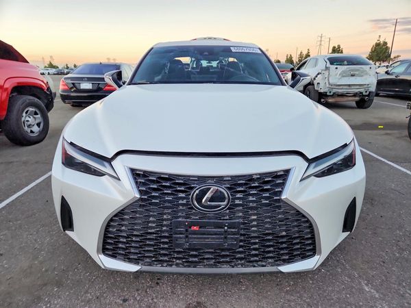 2023 LEXUS IS