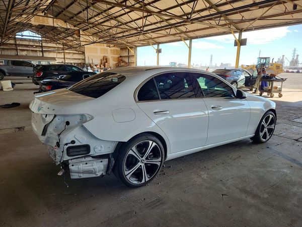 2024 MERCEDES-BENZ C C300