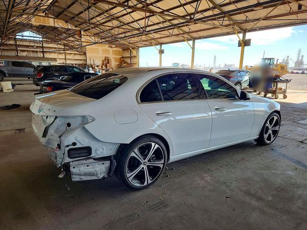 2024 MERCEDES-BENZ C C300