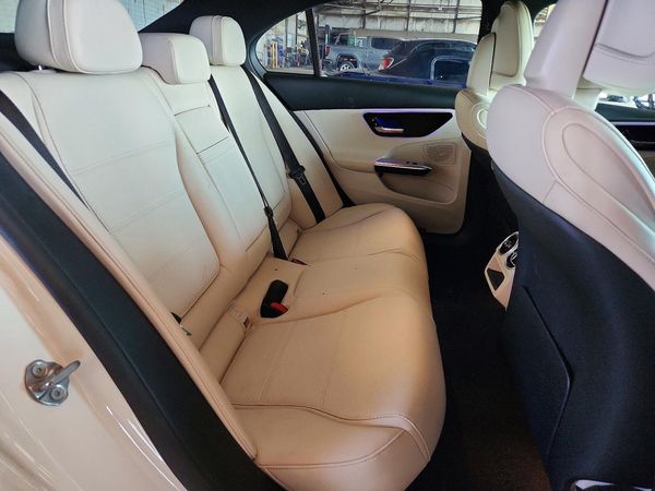 2024 MERCEDES-BENZ C C300
