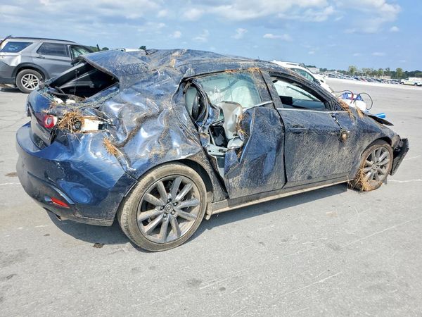 2020 MAZDA 3