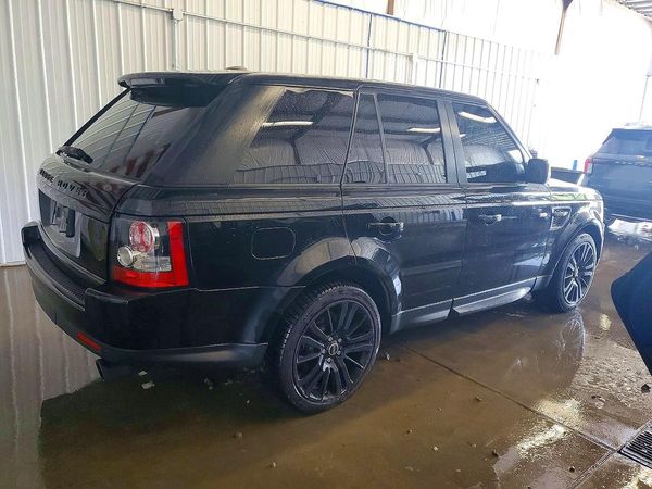2013 LAND ROVER RANGEROVER HSE LUX