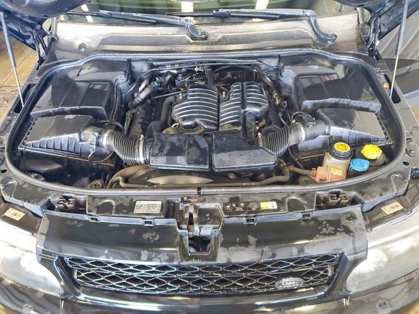 2013 LAND ROVER RANGEROVER HSE LUX