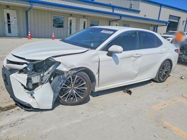 2020 TOYOTA CAMRY